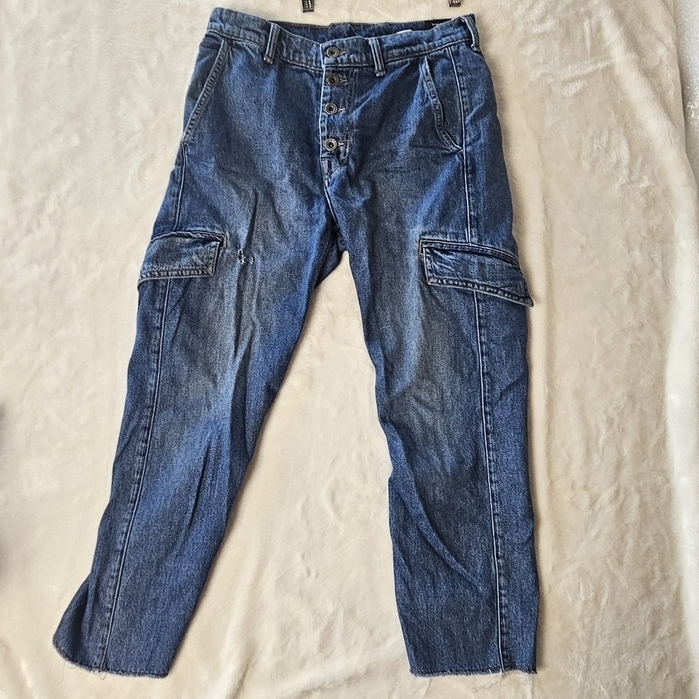 Vince carpenter jeans 28 Women’s blue denim pockets Made in USA light distress